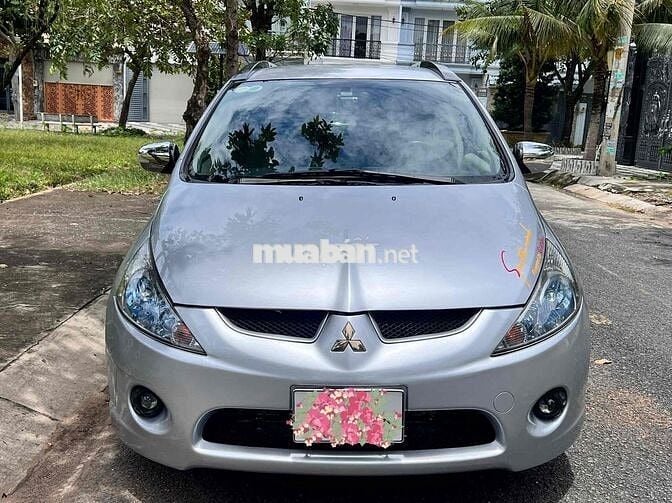 Mitsubishi Grandis sx 2009 xe trùm mền cực chất!