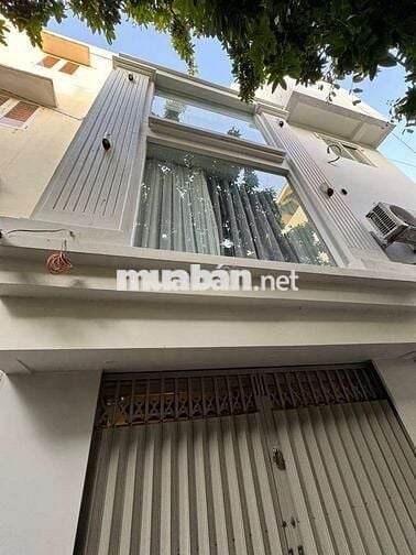 Q1, cách MT Trần Đình Xu 30m, hẻm 3m5, 3 tầng, DTSD: 65.3m2, 5 tỷ 7