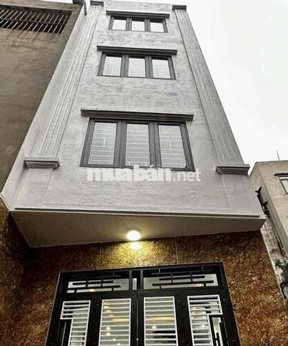 ĐA SỸ- NHÀ MỚI XÂY- GẦN PHỐ- GIAO THÔNG TIỆN