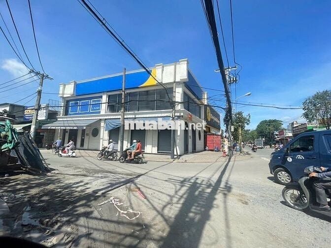 CĂN GÓC 2 MẶT TIỀN BÌNH TÂN . VỊ TRÍ ĐẸP . SHOW ROOM. ĐA NGÀNH NGHỀ