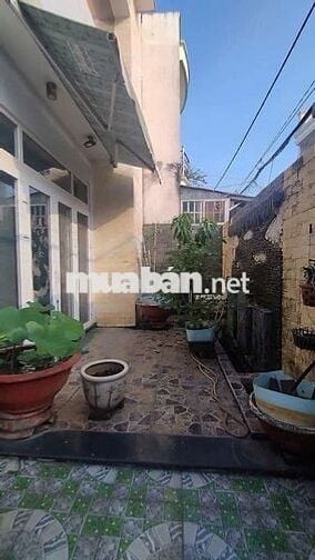 5,750 Tỷ biệt thự 9 x 14 thị trấn nhà bè
