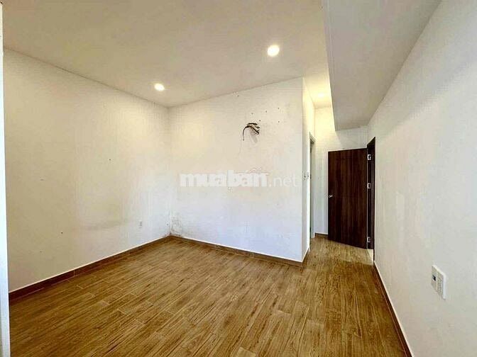 NGUYÊN CĂN 3PN3WC 3 TẦNG ST RỘNG FULL NT, GĐ Ở, SV GHÉP RẤT OK