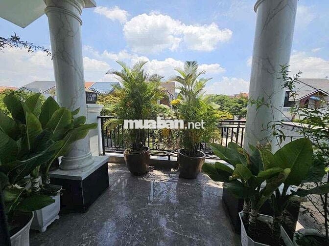 BÁN NHÀ 3MT DT 320M2 NGANG 16M NGAY CHỢ THỦ ĐỨC GIÁ CHỈ 53TR/M2