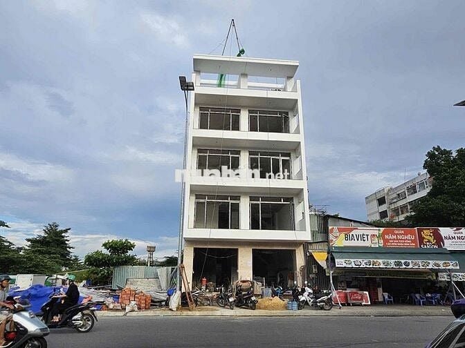 Cho thuê nhà 6 tầng, Nguyễn Gia Trí, Bình Thạnh - 200tr/600m - có pccc