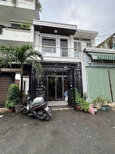 Bán gấp nhà DT 50,2m2 nằm Nguyễn Cửu Vân P.17 Bình Thạnh giá 2,25tỷ 