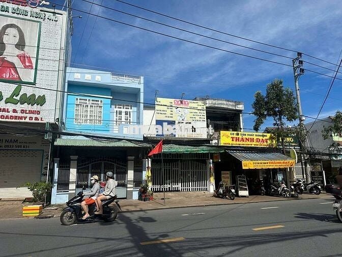 Cho thuê nhà mặt tiền Lê Hồng Phong đoạn gần phòng cháy chữa cháy