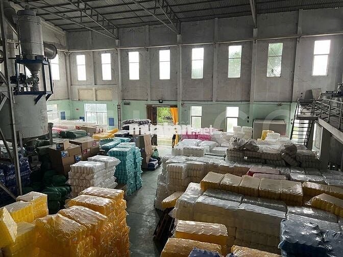 Nhà xưởng sản xuất có hệ thống xử lý nước thải và giấy phép môi trường