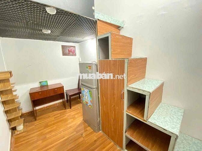 TỐNG PHÒNG FULL NỘI THẤT CÁCH CHỢ HÒA BÌNH VÀI BƯỚC CHÂN THUI