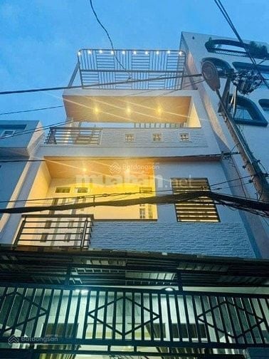 Hot! Kẹt vốn bán gấp căn nhà Nguyên Hồng, Bình Thạnh 3tỷ090/ 46,5m2