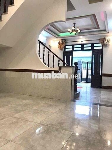 Nhà cho thuê nguyên căn 2 lầu có: 4pn gần Trường Học Đông Hoà - Dĩ An