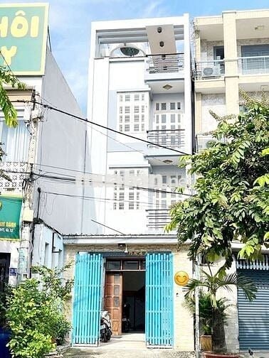 NHÀ MT SONG HÀNH 5X20M 1 TRỆT 3 LẦU GIÁ TỐT