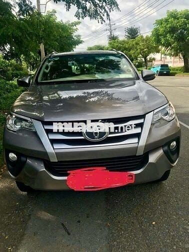 Toyota Fortuner 2020 2.4MT 4x2 máy dầu - 155000 km