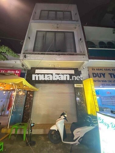 Cho thuê nhà mặt tiền đường Trần Quốc Toản P.Bình Đa có nội thất cơ ba