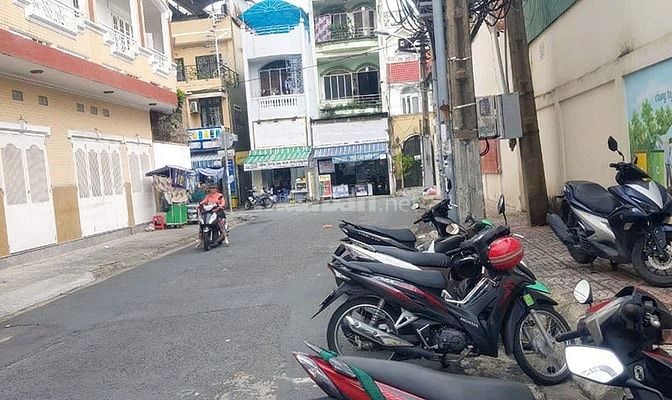 Bán nhà Trần Khánh Dư, Quận 1, DT 105m², vị trí VIP, giá 290tr/m2