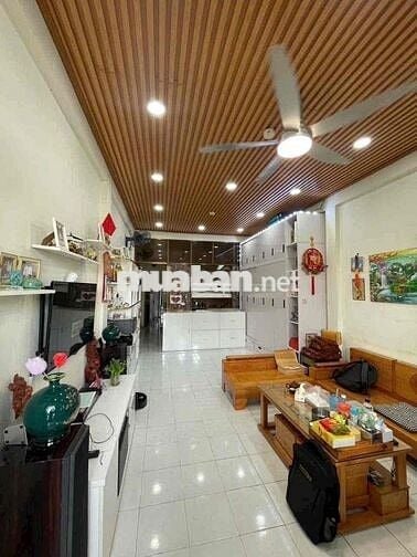 CHUNG CƯ CMT8- P.15- CHỢ HOÀ HƯNG- 43,5M2- TẶNG NỘI THẤT-SỔ HỒNG RIÊNG