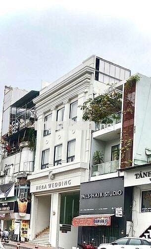 Tòa nhà đường Phan Đình Phùng, Phường 17, Quận Phú Nhuận