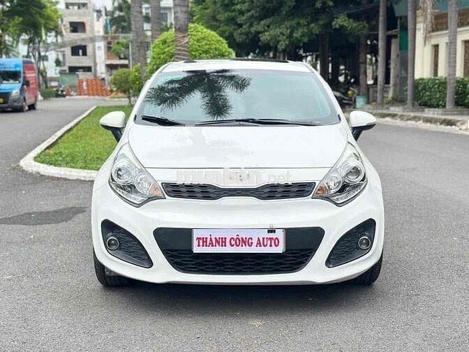 Kia Rio 2014 1.4 AT Hatchback - 79000 km