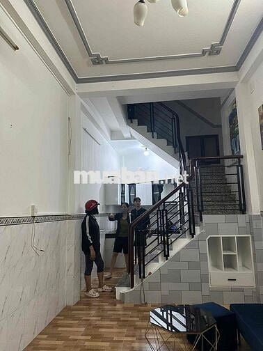 nhà thuê Hoàng Lê Kha,Q6,1trệt1lầu,2PN, sạch sẽ, đường lớn vào 5m, 6tr