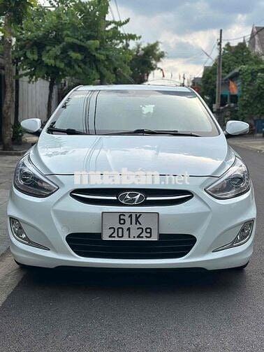 Hyundai Accent 2015 1.4 AT Hatchback - 97000 km