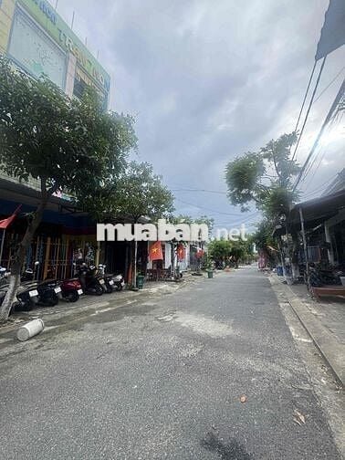 ✅ Chính Chủ Cần Bán Đất Tặng Nhà Cấp 4 Đang Cho Thuê Gần Biển !