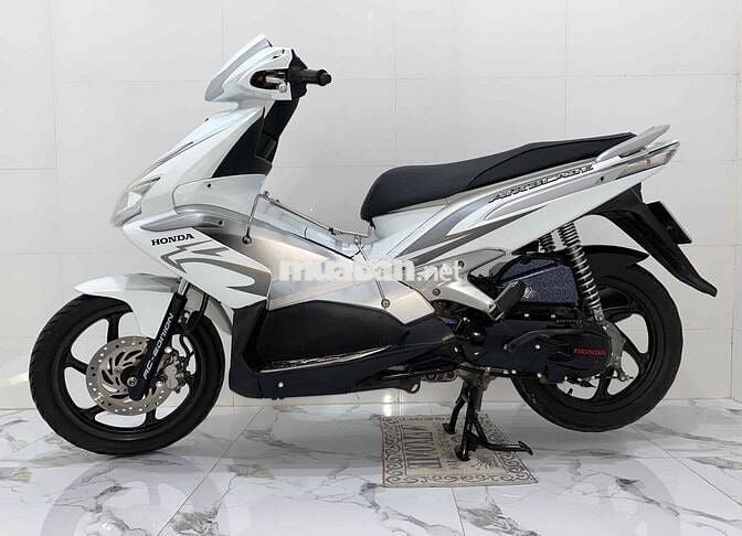 Air Blade Fi 2011 Xe Đẹp Keng Máy Zin Cực Êm