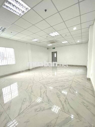 Cho thuê VP Tân Cảng 50m2 cửa sổ thoáng mát