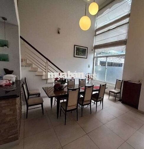 Bán nhà 5 tầng, 9x11 nở hậu Nguyễn Văn Nghi GV ,cách mặt phố 20m