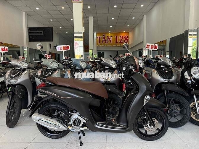 Zin Cọp. JANUS 2023. Như Xe Mới - Biển Số Đẹp