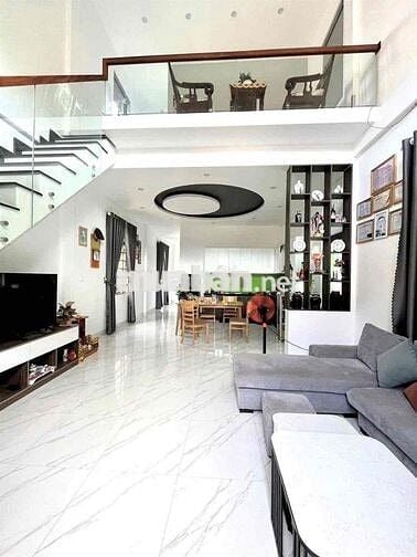 cho thuê nguyên căn nhà full nội thất cáo cấp đường Ông Ích Đường rẽ