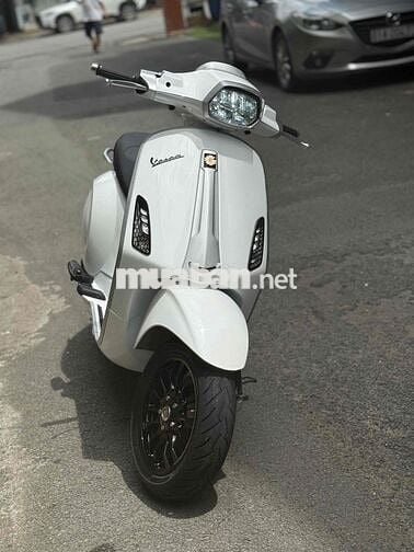 vespa sprint up led iget biển 59 chính chủ.trả gop