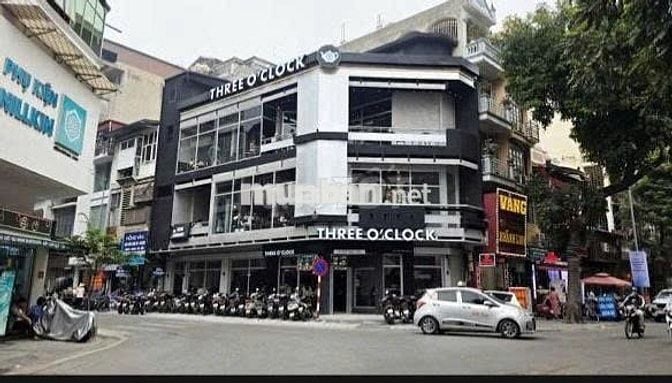 Cho thuê nhà 2 mặt tiền 30A Trần Phú, Quận 5.
