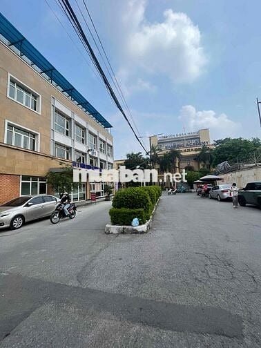 Nhà nguyên căn Cạnh Học Viện Ngân Hàng