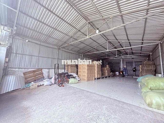 BÁN KHO XƯỞNG 2TẦNG ĐANG CHO THUÊ GIÁ10,3TỶ