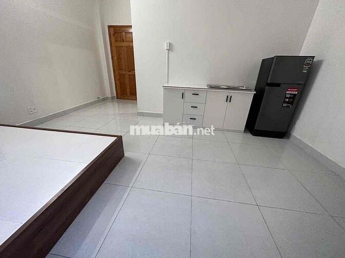 Căn hộ 30m có full nội thất cửa sổ thoáng mát gần UBND Quận 12
