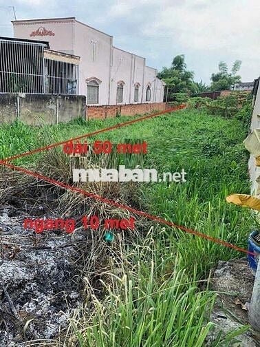 Chủ ngộp bán gấp lô 10x50 giá 750tr mặt tiền Nguyễn Kim Cương sổ sẵn