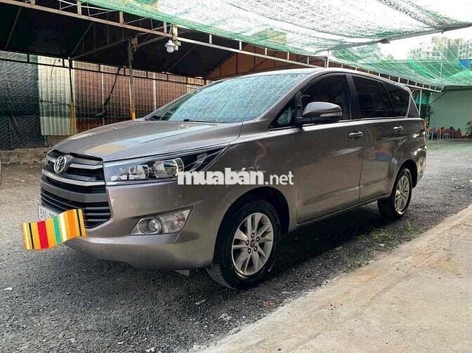 Toyota Innova 2017 2.0G - 7c tự động HÃNG BH 1 năm