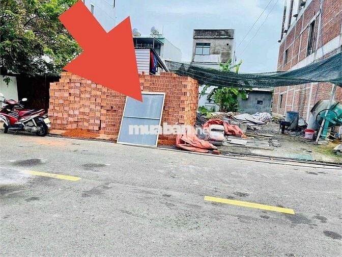 Lô đất mặt tiền 105m địa chỉ 43 Phước Lý 6 khu dân cư đông đúc