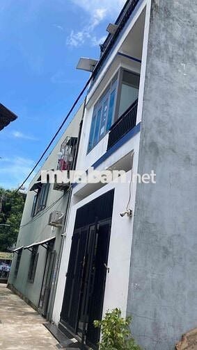 cho thuê nhà nguyên căn 2,5 tầng. sạch sẽ. khu cảnh Liên Chiểu