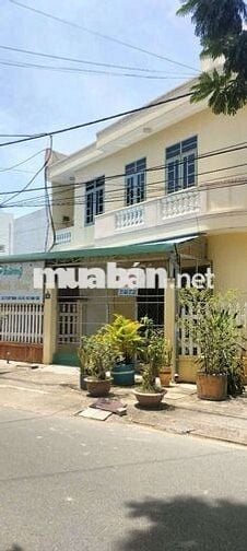 Phòng trọ mặt tiền gần sát chợ Non Nước