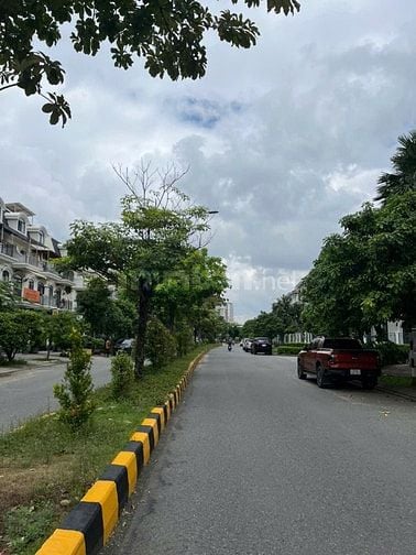 Cho thuê Biệt Thự Phố Liền Kề , KDC Lake view city , p An Phú , Quận 2