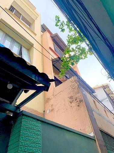 Nhà dt25m2 đúc thật 4 tầng 3pn hẻm Nguyễn Đình Chiểu, P4, Q. Phú Nhuận