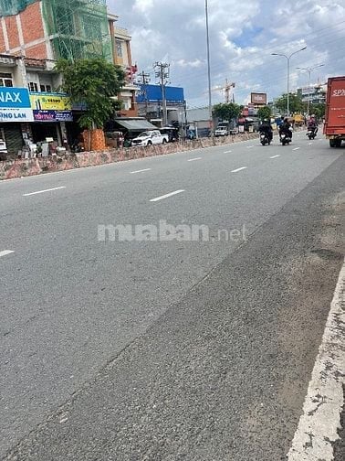 hạ giá bán nhanh trong tuần từ 19 tỷ xuống còn 16.5 tỷ.