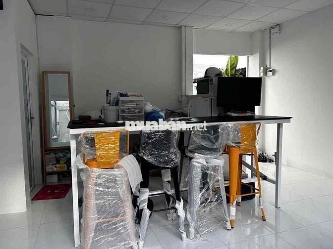 Nhà Bự Giá Mềm - 20m ra mặt Tiền , 87m2 - Hoàn Công , Hơn 5ty