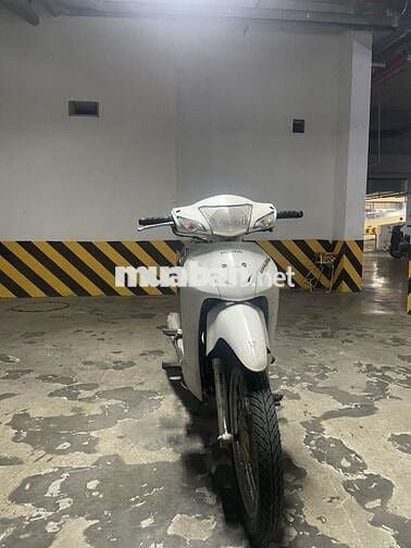 Honda Wave màu trắng 2014