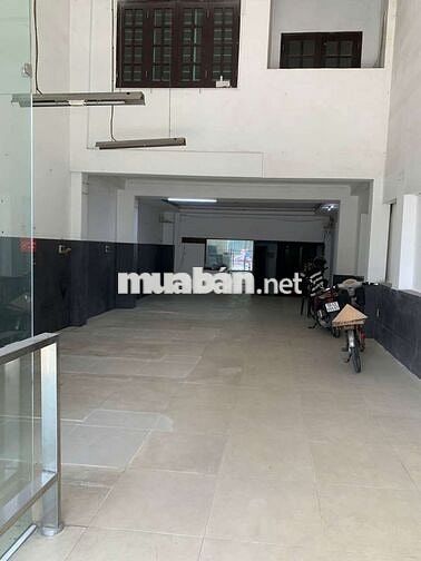 NHÀ QUẬN 8 MẶT TIỀN 165m2 cho thuê 20 triệu