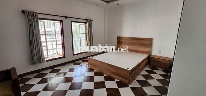 Cho Thuê Phòng Balcony Gần Cresent Mall, Hoàng Quốc Việt, Cầu Phú Xuân
