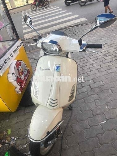 nhà nhỏ mà xe thì nhiều không có chỗ để