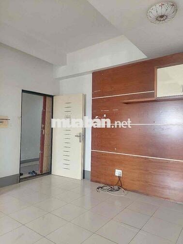 Bán gấp căn hộ 3pn-61m3 chung cư Bắc Hà Hoàng Hổ