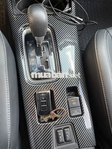 Mitsubishi Outlander 2020 2.0 CVT Premium - 7300