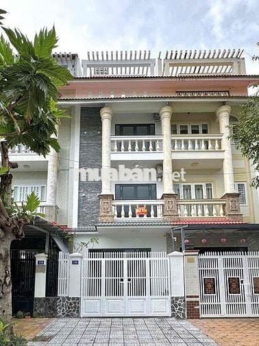 Nhà mới Lý Thái Tổ - Hưng Phú, Cái Răng giá 12 tỷ 700 triệu (T Lượng)